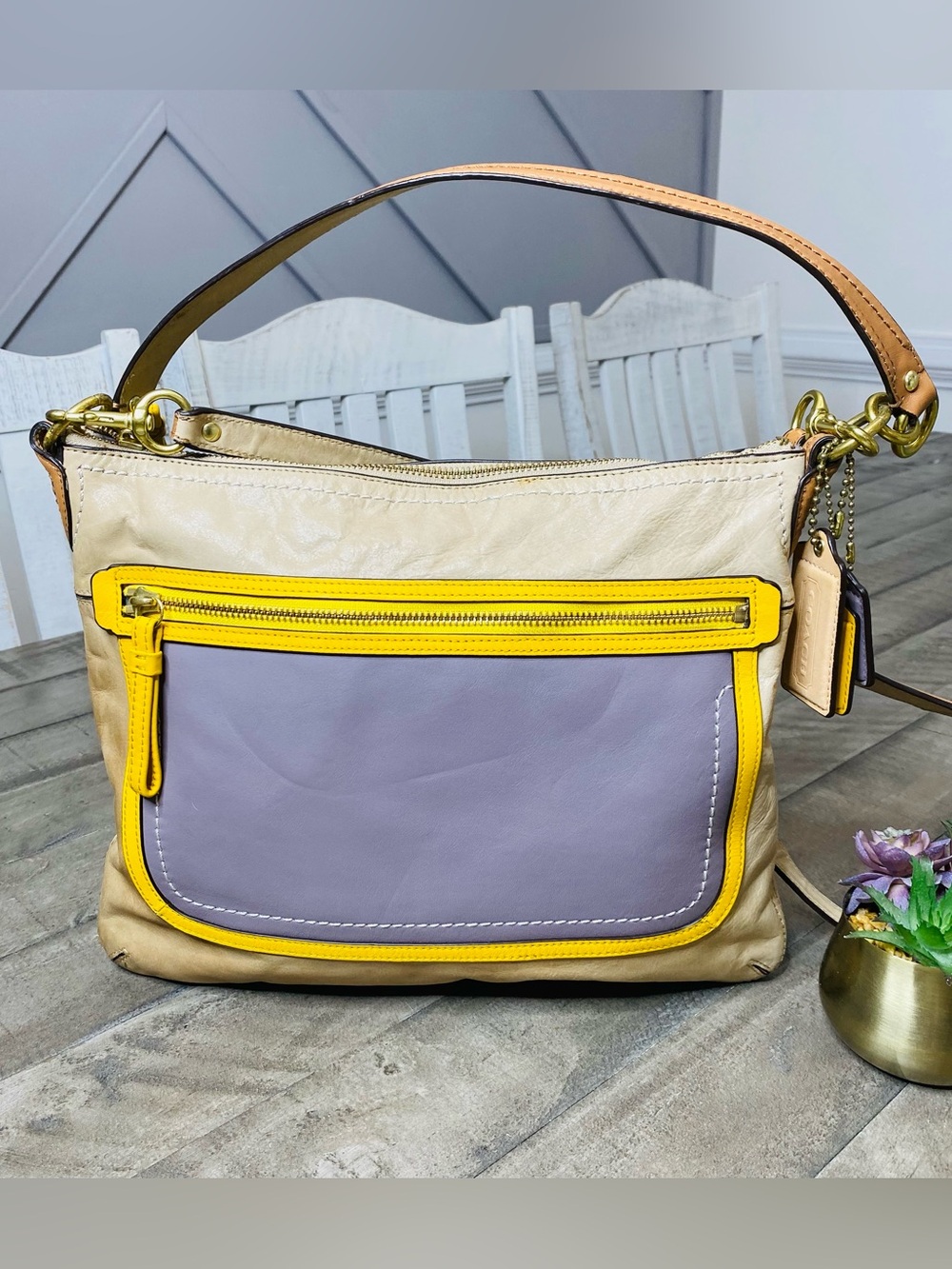 COACH Poppy Leather Colorblock Perri Hippie Crossbody Purse Bag Yellow Beige